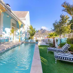 amina-boutique-hotel.hotels-capetown.com/