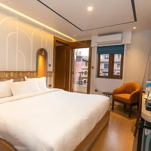 ananta-home.hotels-kathmandu.com/